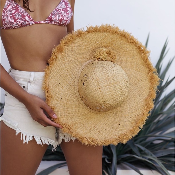 Lulus Accessories - RISE AND SUNSHINE NATURAL FLOPPY STRAW HAT